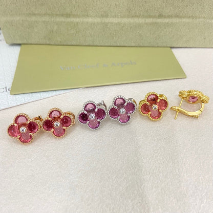 [⭐Glow Muse]2026 NEW  CLOVER 1 MOTIFPINK ENAMEL STUD EARRINGS WITH DIAMONDS2
