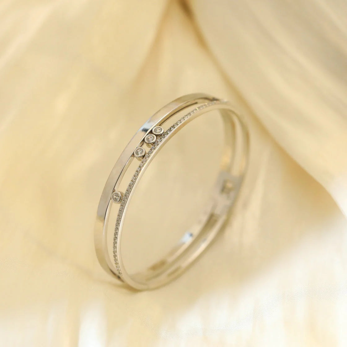 [Glow Muse]Move Romane Diamond Bangle Bracelet