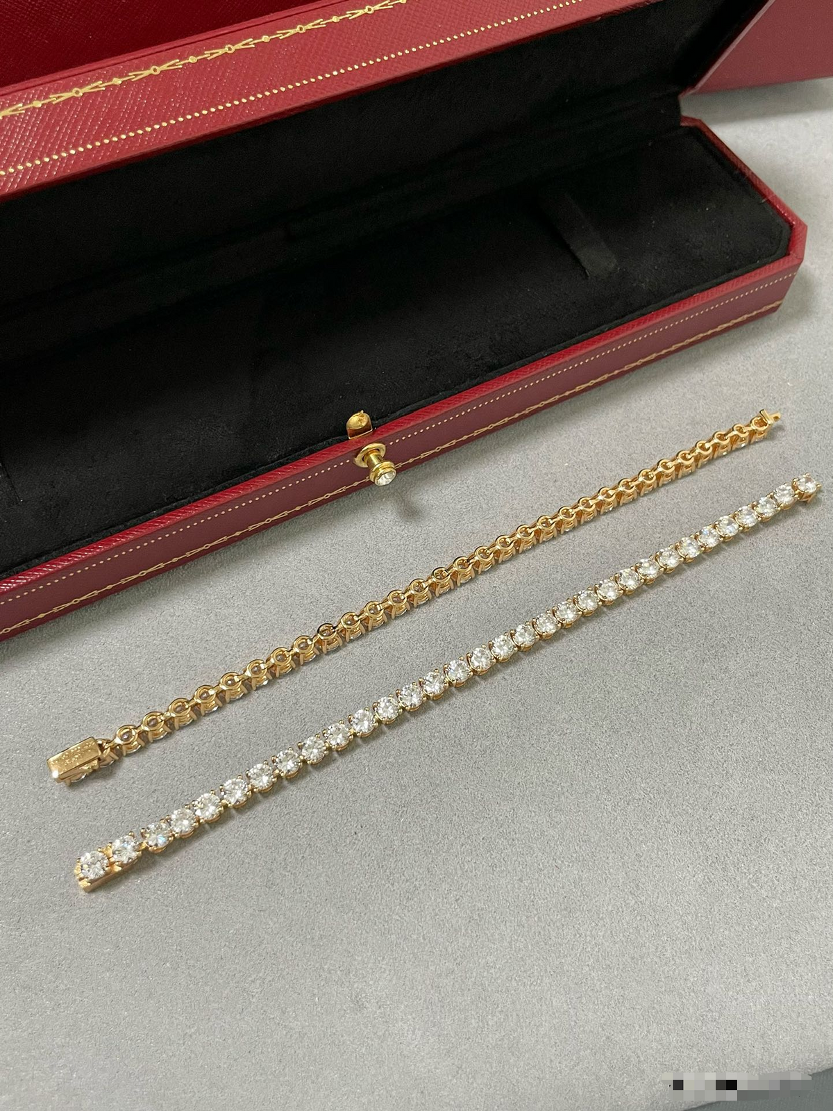 [Glow Muse jewelrys]TENNIS BRACELET WITH FULL DIAMOND SETTING