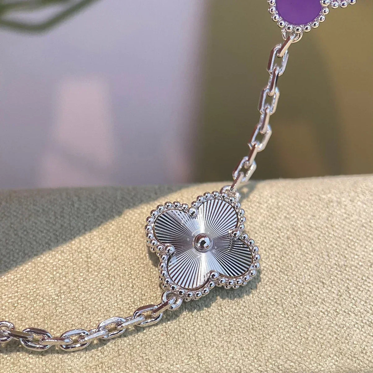 [⭐Glow Muse] CLOVER 5 MOTIF VIOLET BRACELET COLLECTION