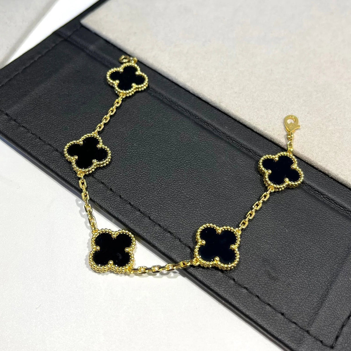 [⭐Glow Muse] CLOVER 5 MOTIF ONYXS BRACELET COLLECTION