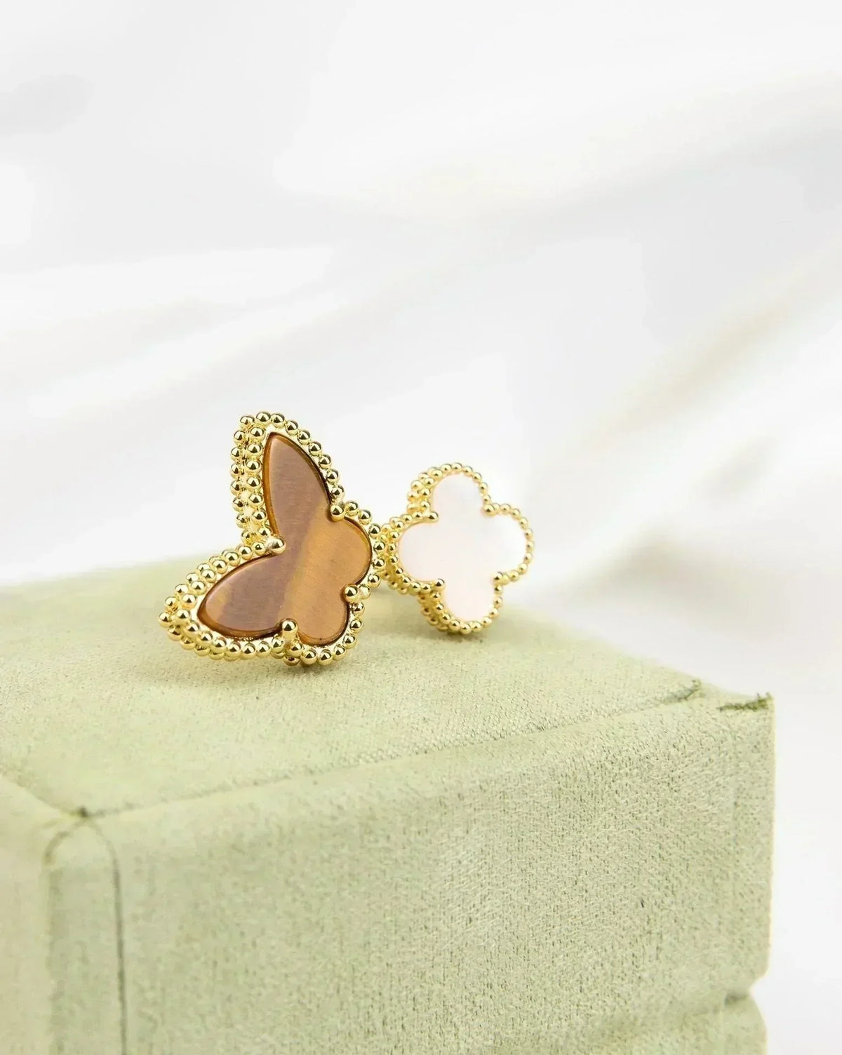 [Glow Muse]LUCKY BETWEEN THE FINGER RING