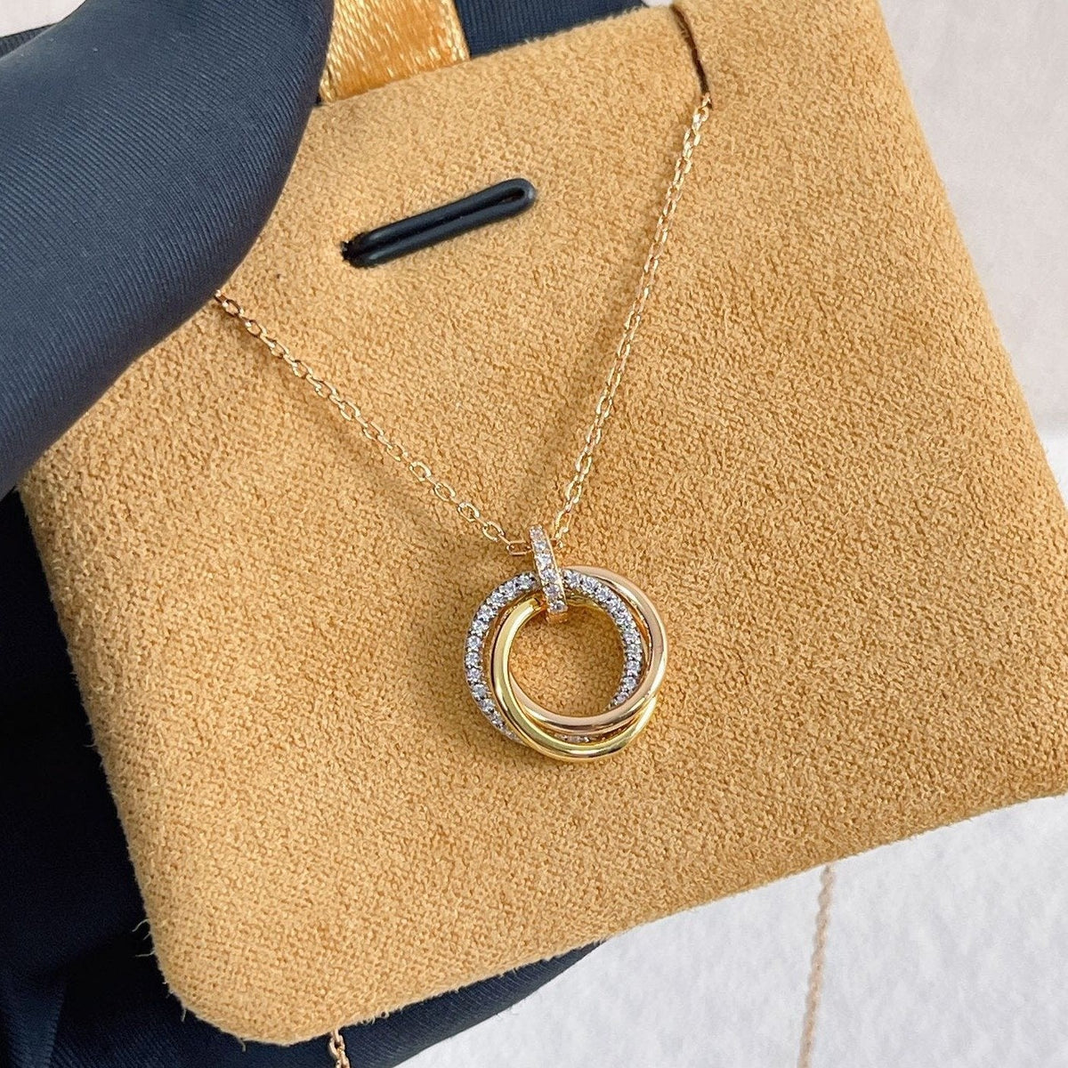 [Glow Muse]TRINITY NECKLACE SILVER GOLD PINK GOLD DIAMONDS