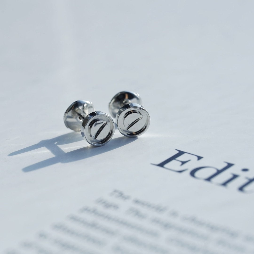 [Glow Muse]LOVE EARRINGS SILVER 10MM