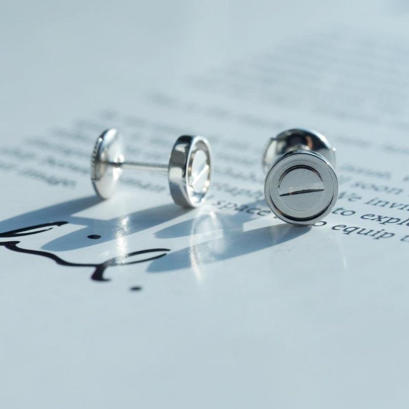 [Glow Muse]LOVE EARRINGS SILVER 10MM