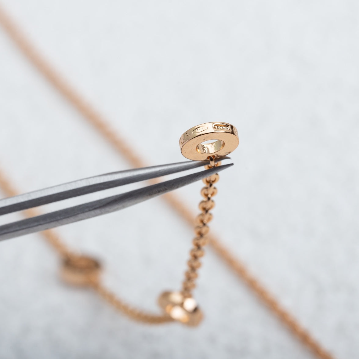 [Glow Muse]PARENTESI NECKLACE PINK GOLD