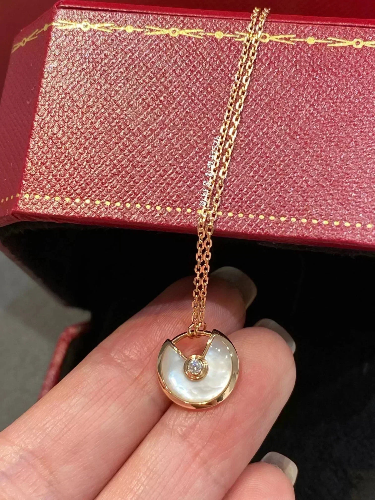 [Glow Muse]AMULETTE ROSE GOLD MOP NECKLACE