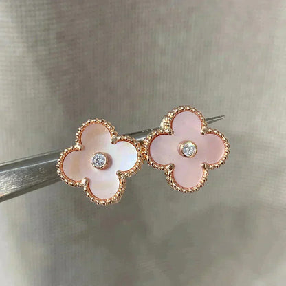 [Glow Muse]CLOVER MEDIUM 1 MOTIFS  PINK MOP DIAMOND EARRINGS