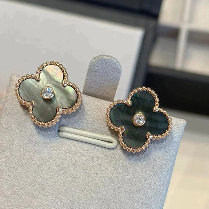 [Glow Muse]CLOVER MEDIUM 1 MOTIFS GRAY MOP  DIAMOND EARRINGS