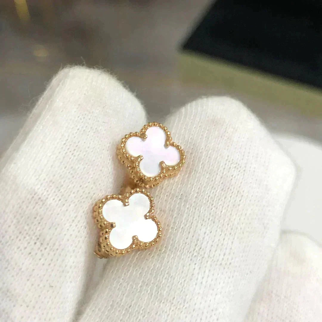 [Glow Muse]CLOVER MINI 9.5MM WHITE MOP EARRINGS