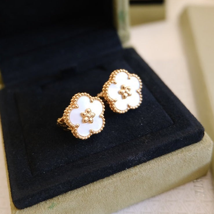 [Glow Muse]LUCKY PINK GOLD WHITE MOP EARRINGS