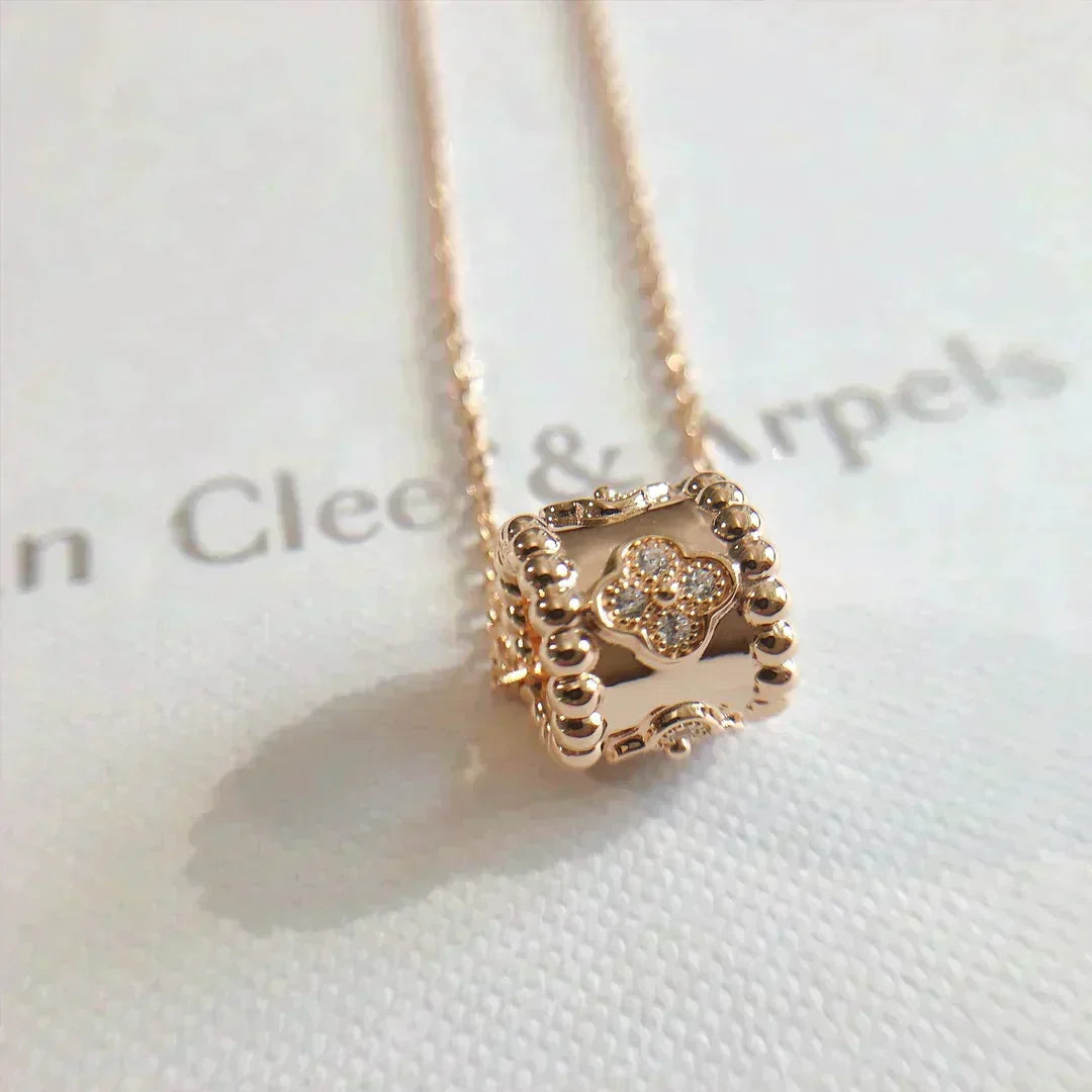[Glow Muse]PERLEE PEDANT NECKLACE GOLD / ROSE GOLD