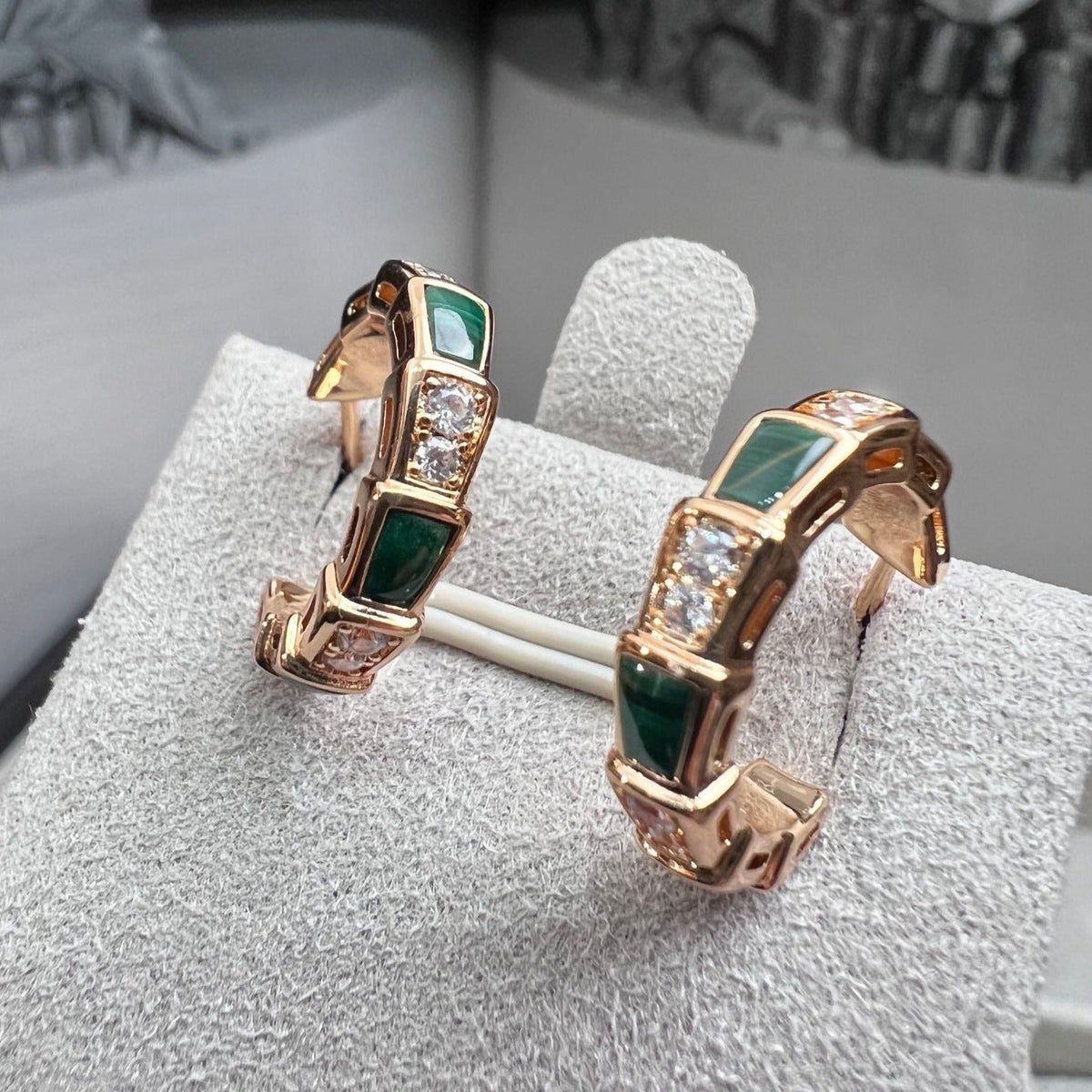 [Glow Muse]SERPENTI MALACHITE PINK GOLD EARRINGS