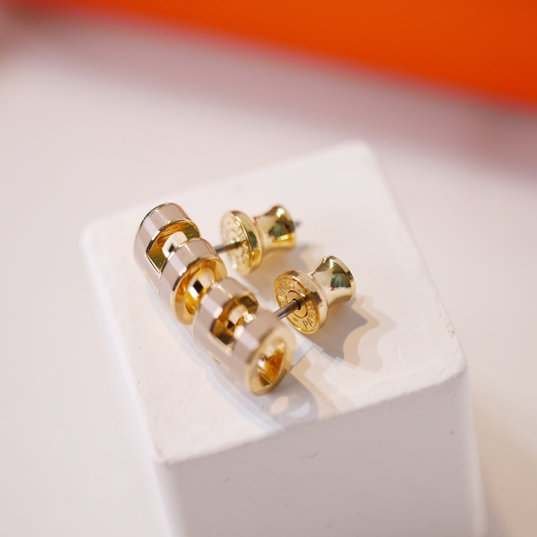[Glow Muse]MINI POP H GOLD EARRINGS GREY