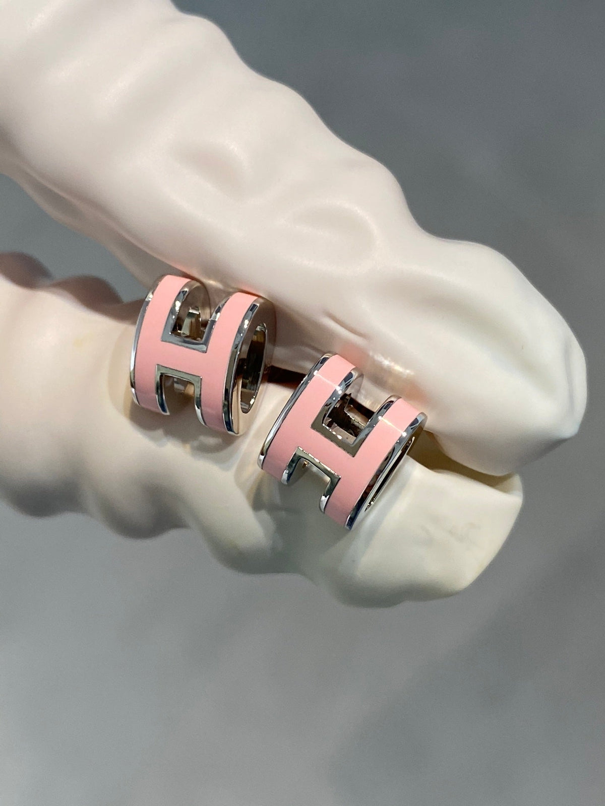 [Glow Muse]MINI POP H SILVER EARRINGS PINK