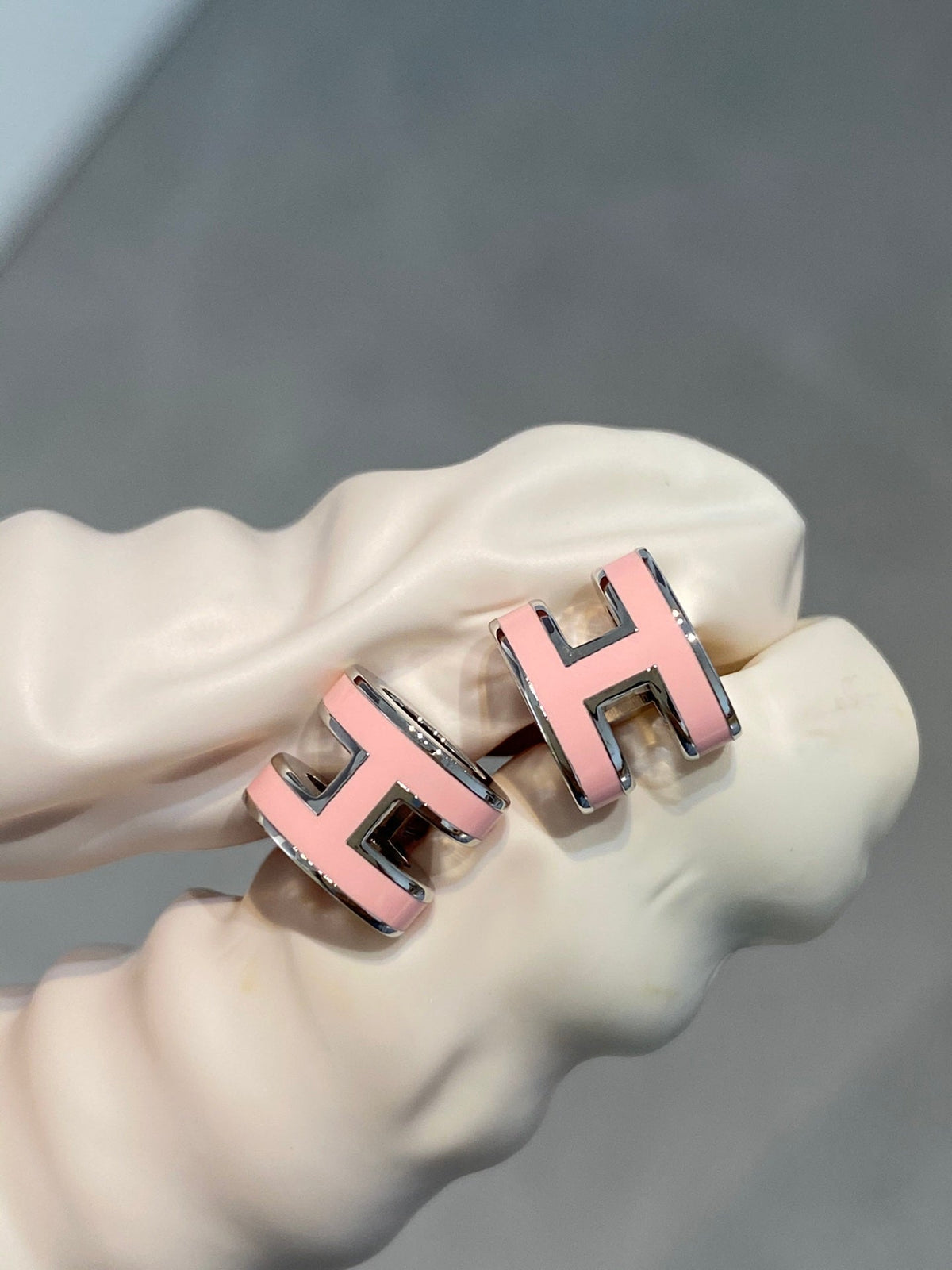 [Glow Muse]MINI POP H SILVER EARRINGS PINK