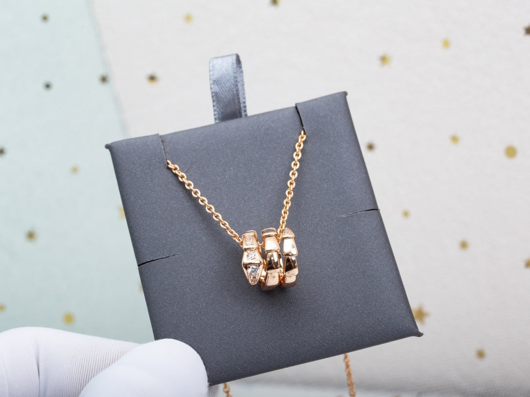[Glow Muse]SERPENTI PINK GOLD NECKLACE DIAMOND