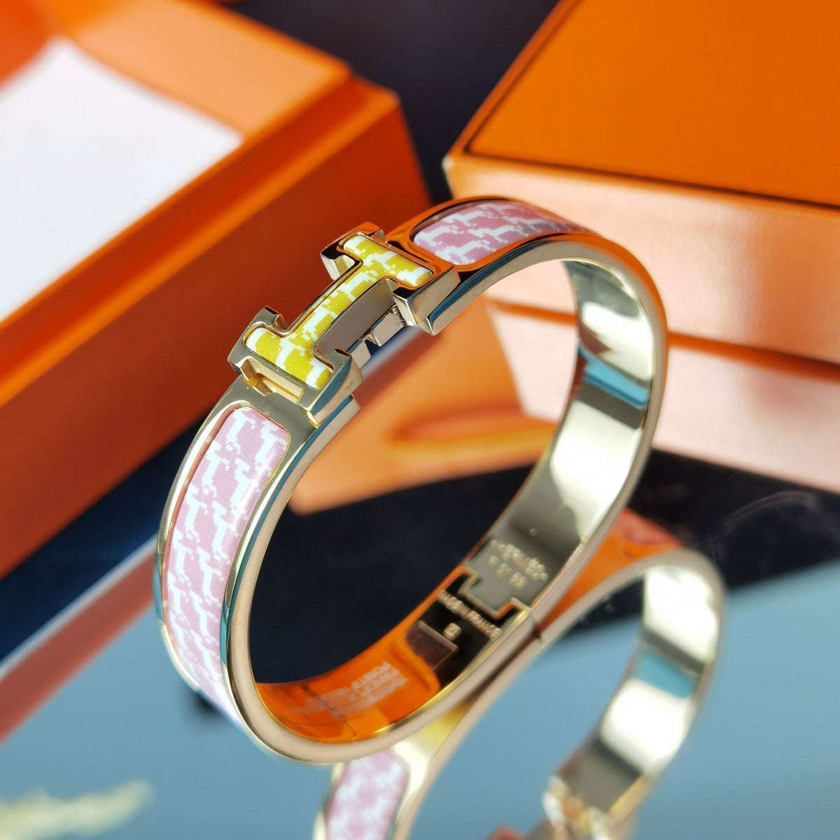 [Glow Muse]H HORSE BRACELET 12MM