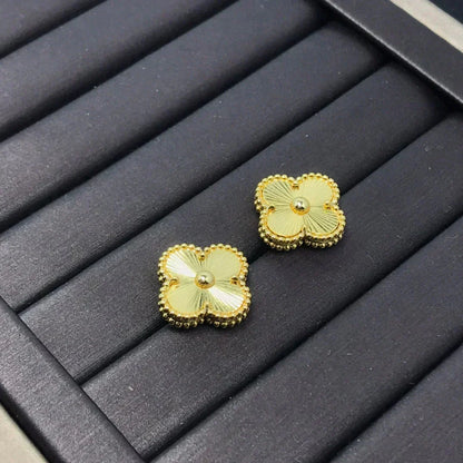[Glow Muse]CLOVER MINI 9.5MM LASER EARRINGS