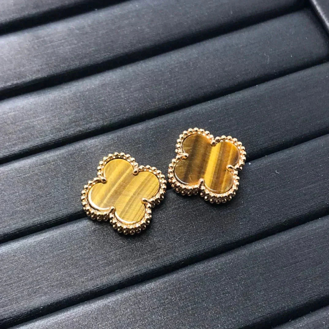 [Glow Muse]CLOVER MEDIUM 1 MOTIFS TIGER EYE EARRINGS