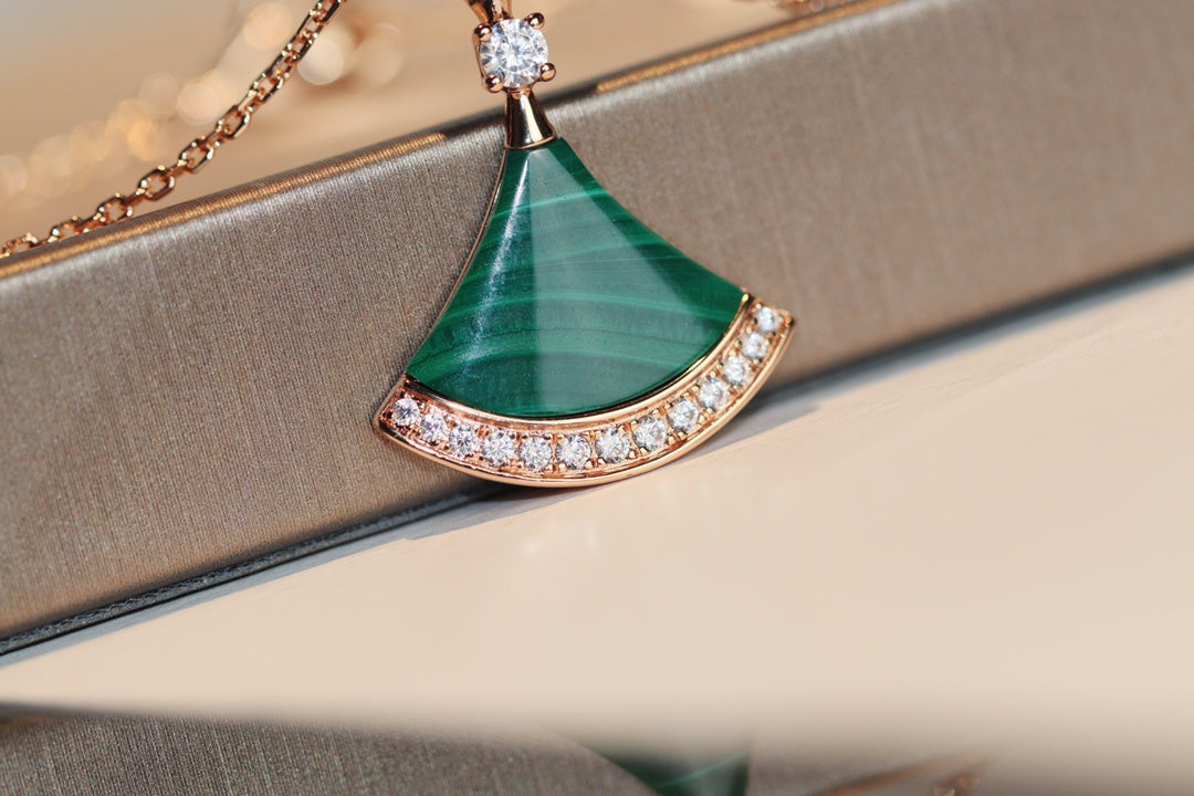 [Glow Muse]DREAM NECKLACE MALACHITE DIAMOND