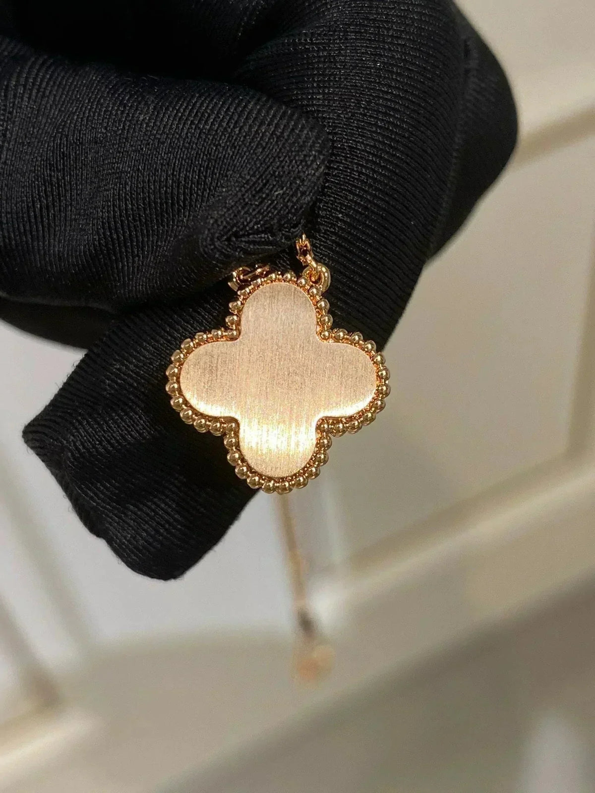 [Glow Muse]CLOVER 15MM DIAMOND RHODONITE NECKLACE
