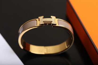 [Glow Muse]H BRACELET GOLD DIAMOND