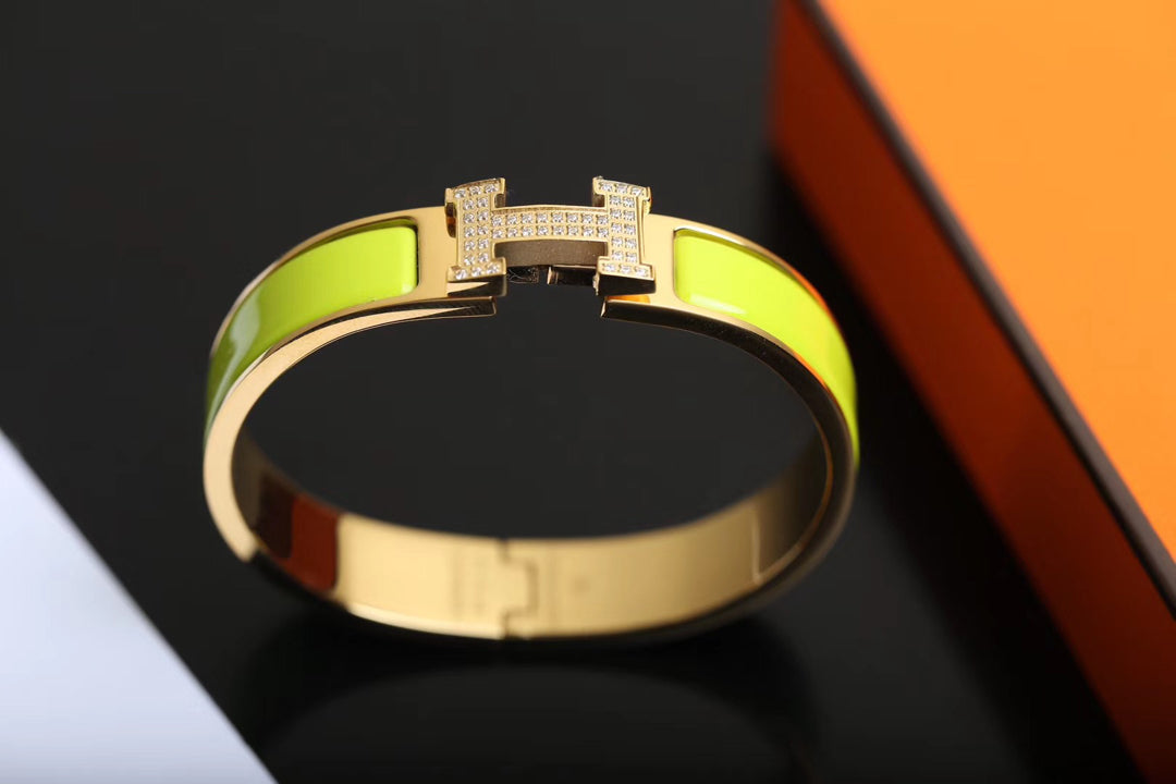 [Glow Muse]H BRACELET GOLD DIAMOND