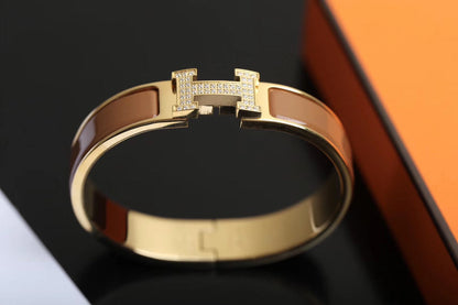 [Glow Muse]H BRACELET GOLD DIAMOND