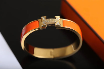 [Glow Muse]H BRACELET GOLD DIAMOND
