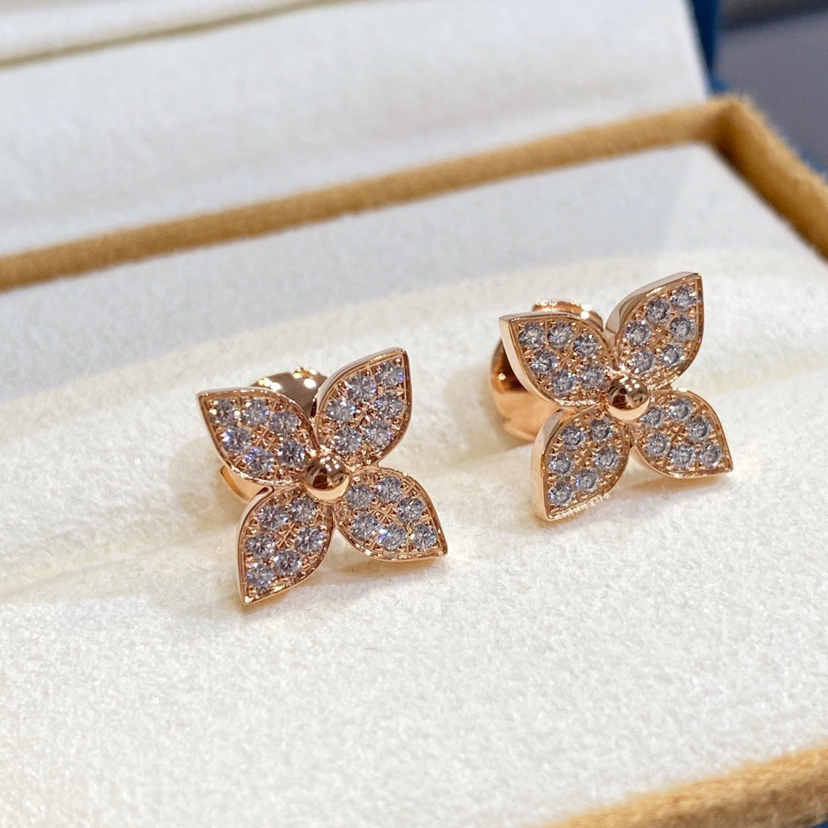 [Glow Muse]STAR DIAMOND EARRINGS