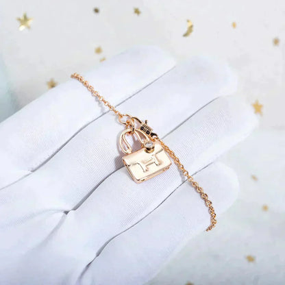 [Glow Muse]AMULETTE PEDANT ROSE GOLD NECKLACE