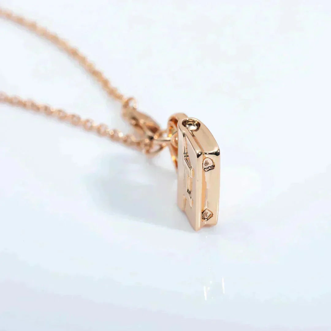 [Glow Muse]AMULETTE PEDANT ROSE GOLD NECKLACE