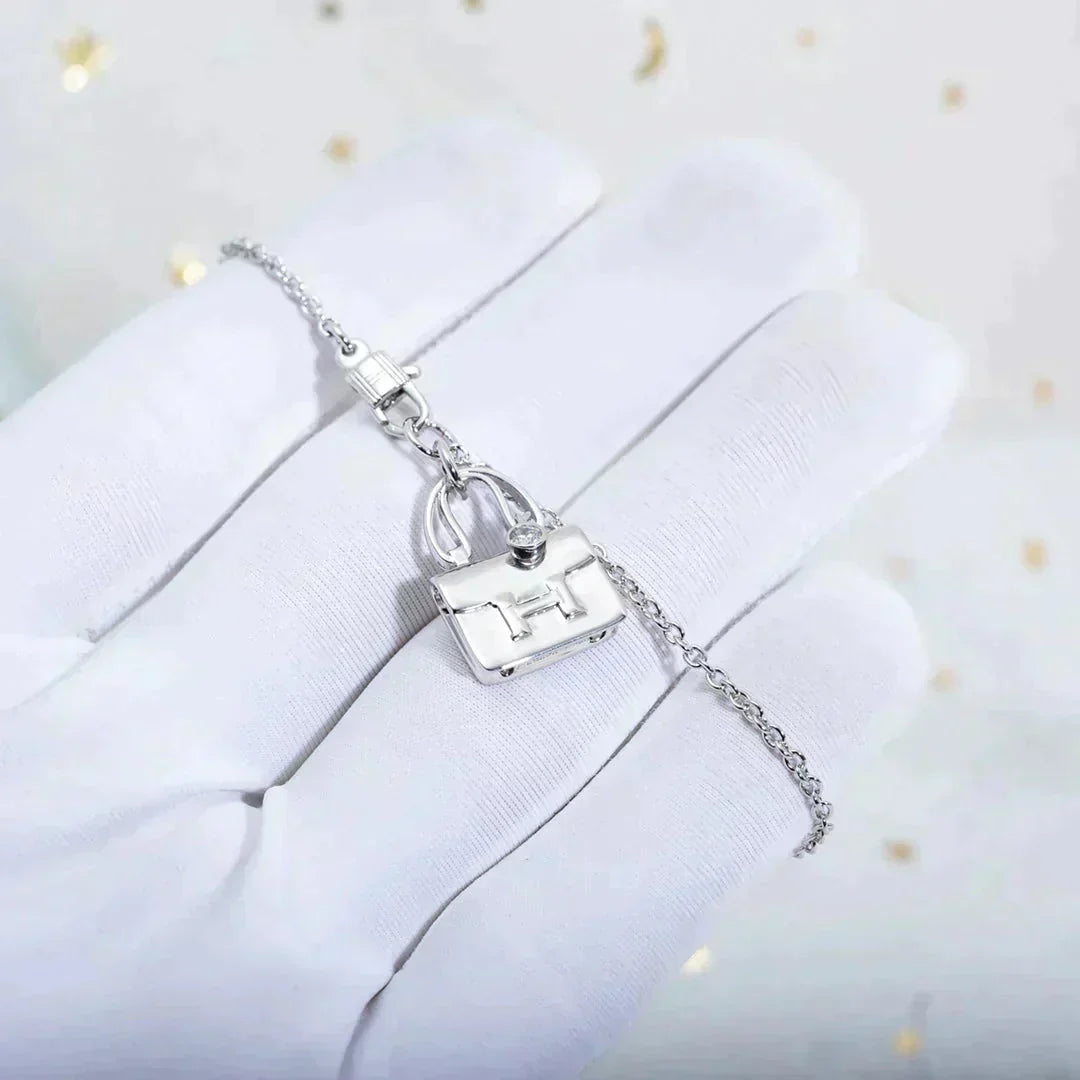 [Glow Muse]AMULETTE PEDANT SILVER NECKLACE