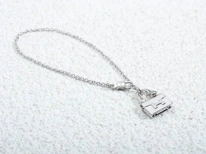 [Glow Muse]AMULETTE PEDANT SILVER NECKLACE