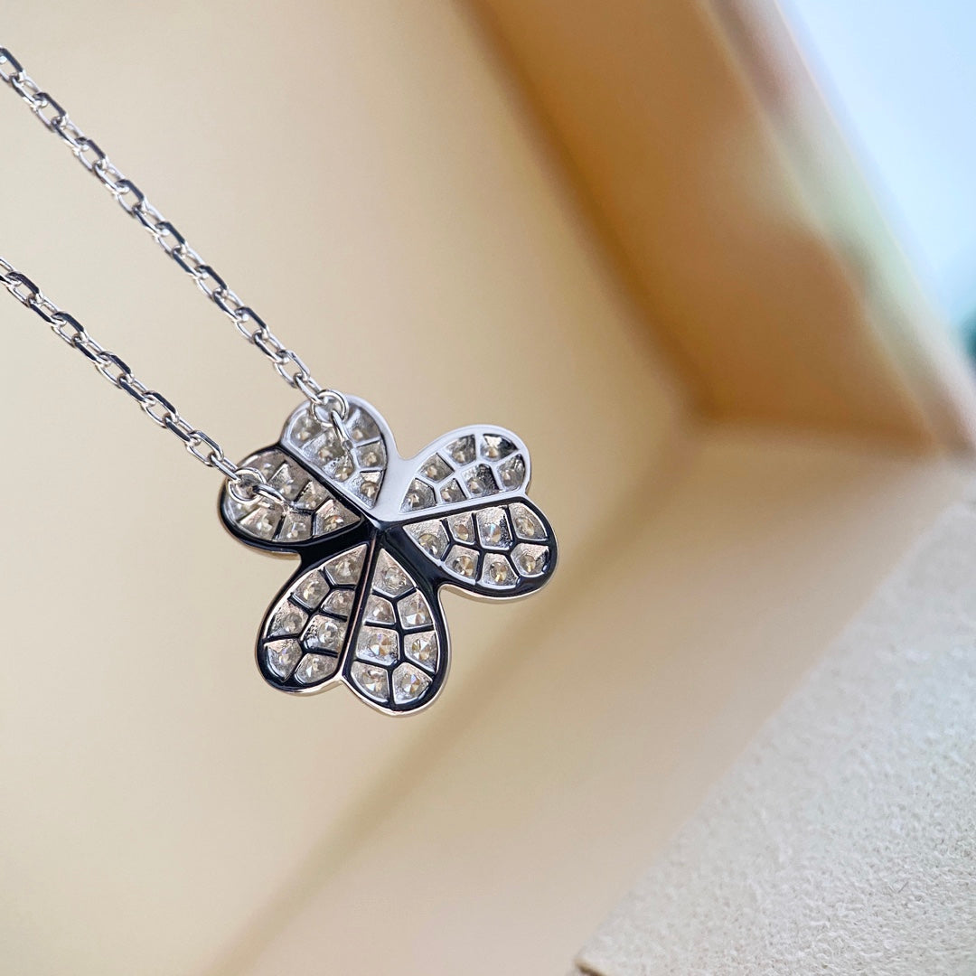 [Glow Muse]CLOVER DIAMOND NECKLACE SILVER