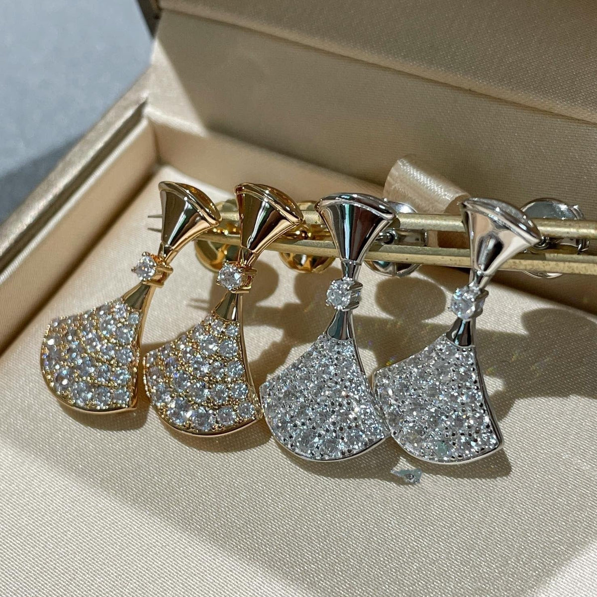 [Glow Muse]DREAM EARRINGS DIAMOND