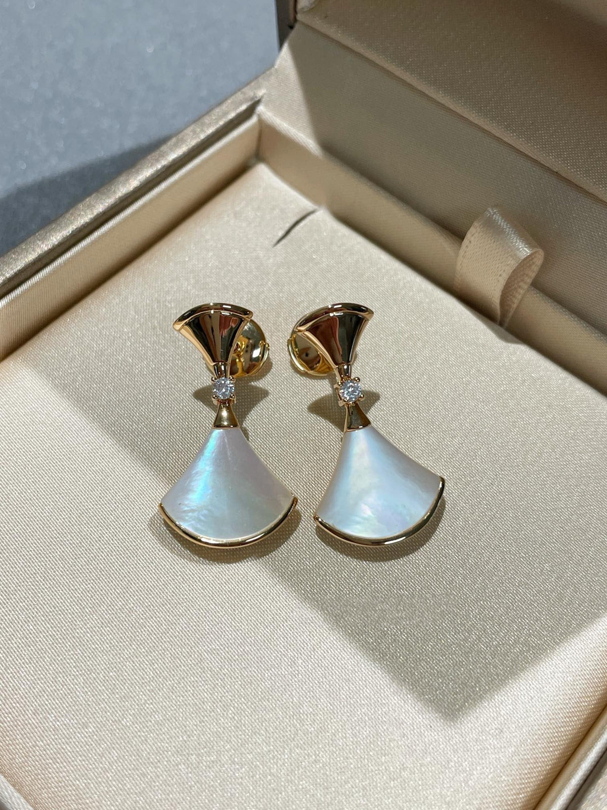 [Glow Muse]DREAM MOP 1 DIAMOND EARRINGS