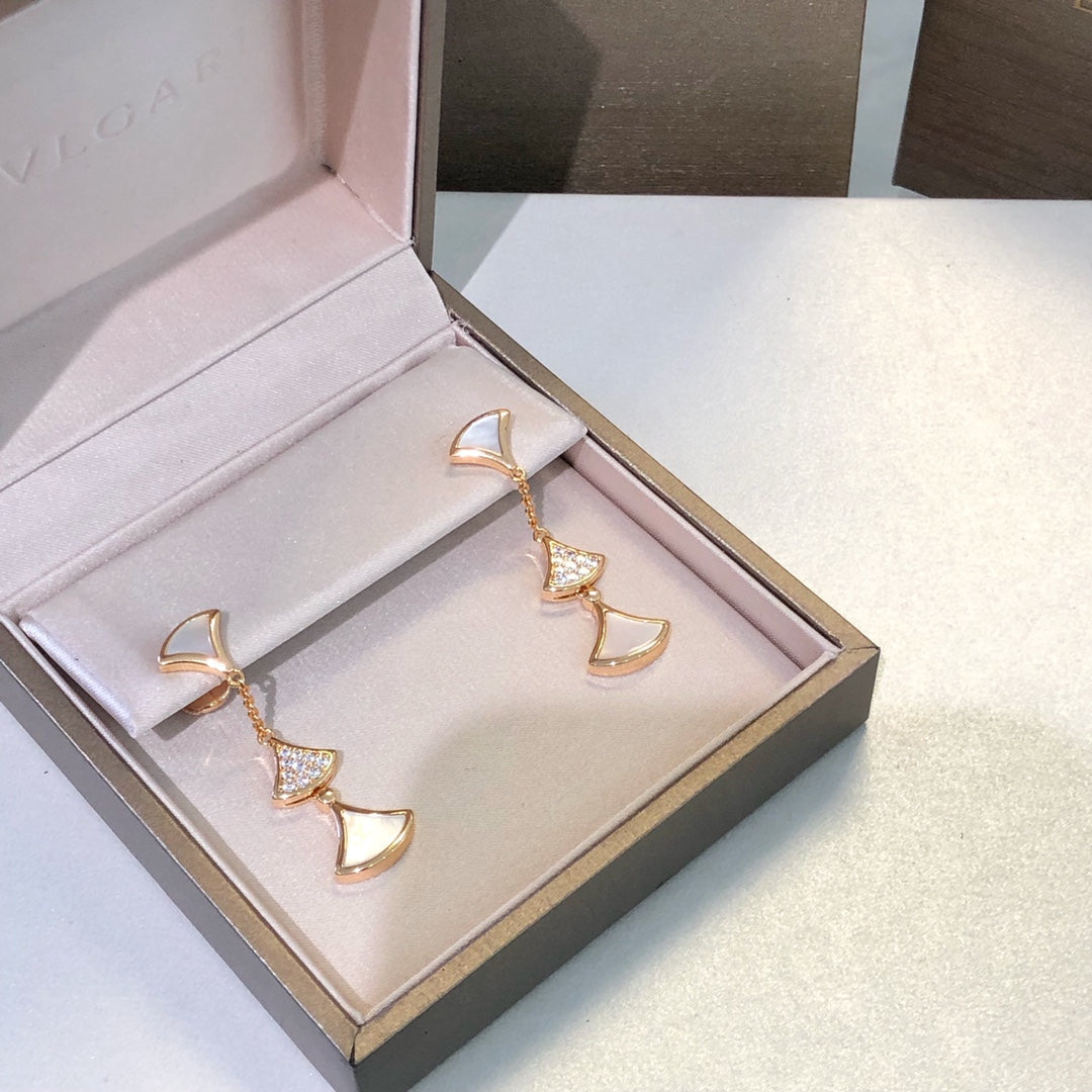 [Glow Muse]DREAM EARRINGS 3 MOTIFS DIAMOND MOP PINK GOLD