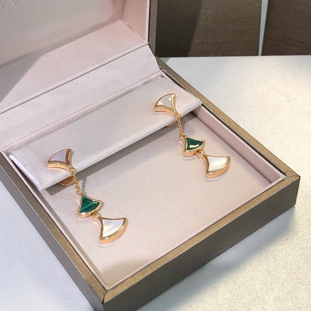 [Glow Muse]DREAM EARRINGS 3 MOTIFS MALACHITE MOP PINK GOLD