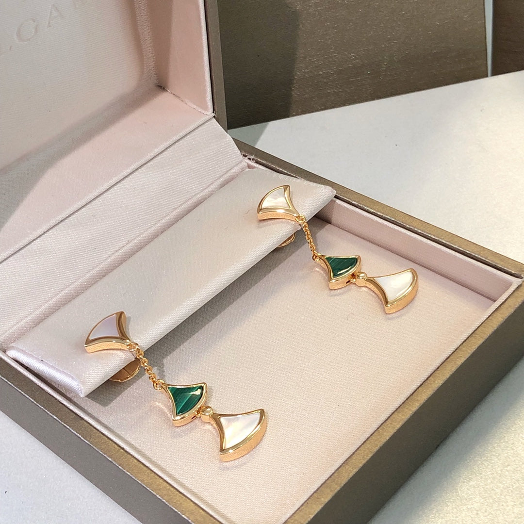 [Glow Muse]DREAM EARRINGS 3 MOTIFS MALACHITE MOP PINK GOLD