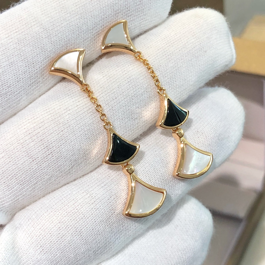 [Glow Muse]DREAM EARRINGS 3 MOTIFS ONYX MOP PINK GOLD
