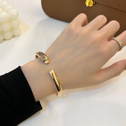 [Glow Muse]PANTHERE GOLD OPEN BRACELET