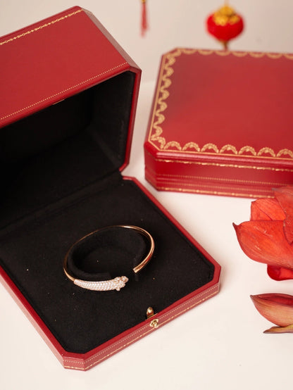 [Glow Muse]PANTHERE ROSE GOLD DIAMOND OPEN BRACELET