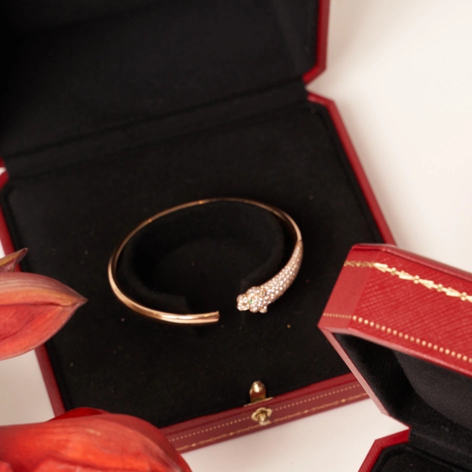 [Glow Muse]PANTHERE ROSE GOLD DIAMOND OPEN BRACELET