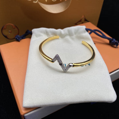 [Glow Muse]VOLTE UPSITE DOWN DIAMOND GOLD OPEN BRACELET