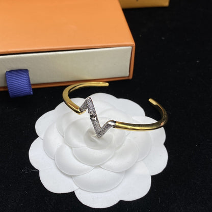 [Glow Muse]VOLTE UPSITE DOWN DIAMOND GOLD OPEN BRACELET