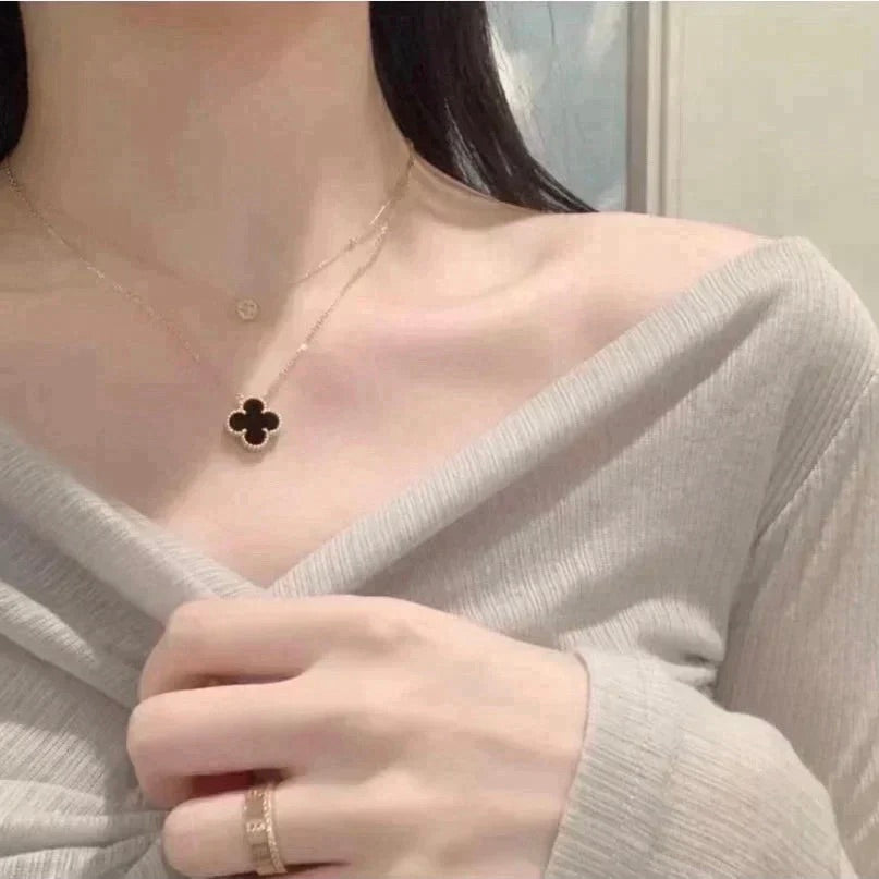 [Glow Muse]CLOVER 15MM BLACK ONYX SINGLE FLOWER NECKLACE