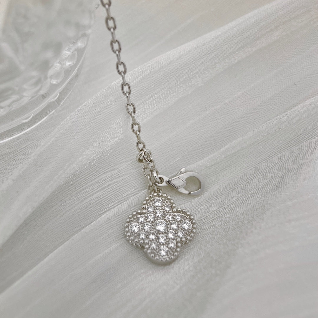 [Glow Muse]CLOVER 5 MOTIFS SILVER DIAMONDS NECKLACE