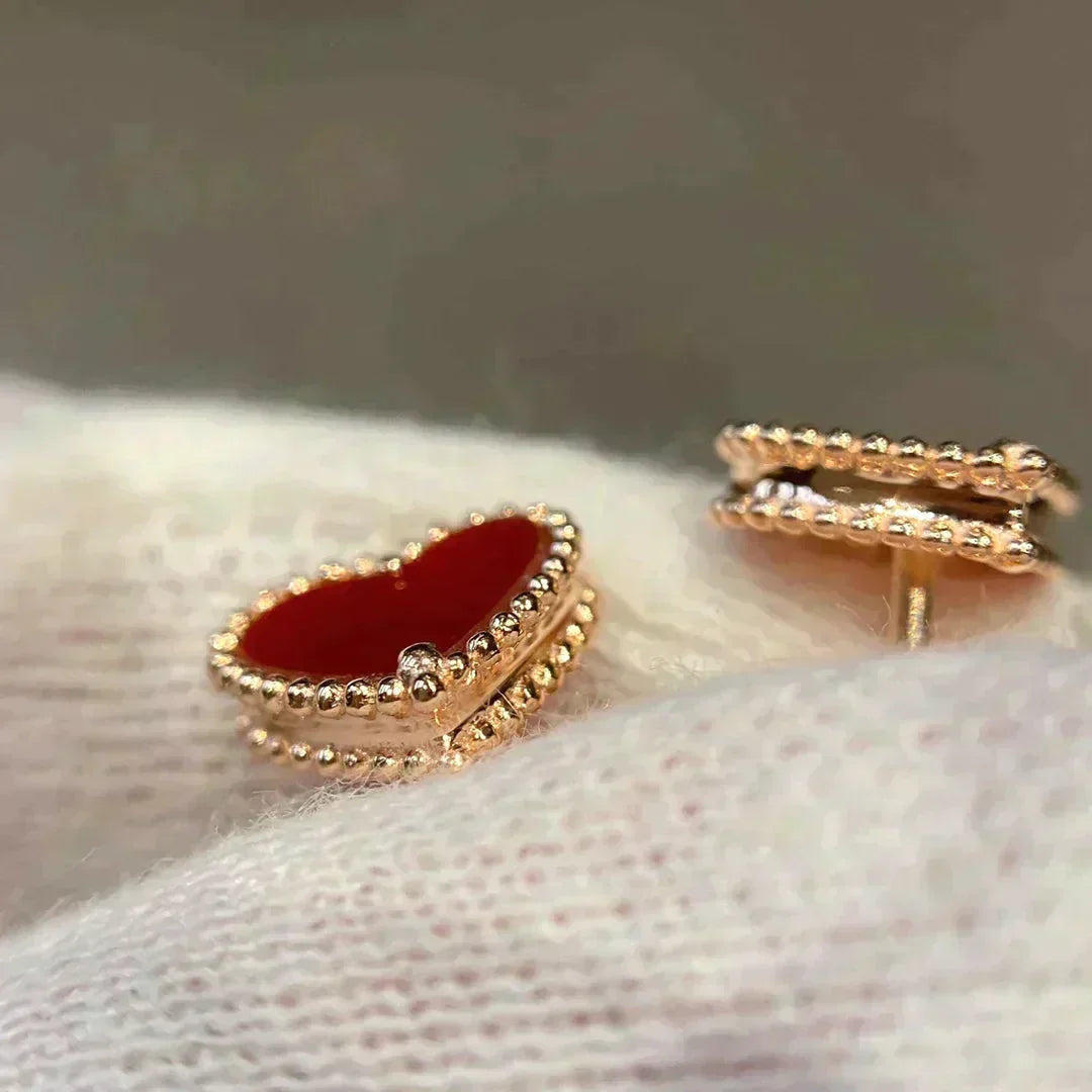 [Glow Muse]HEART CARNELIAN STUD EARRINGS